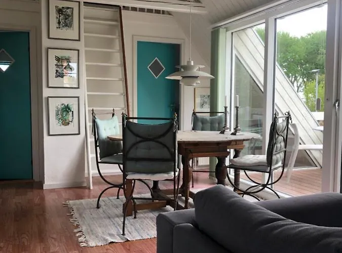 Apartment Alletiders I