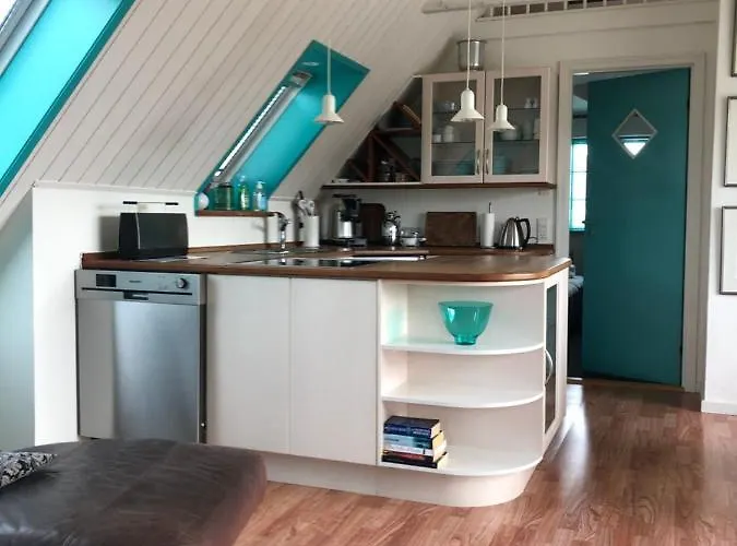 Alletiders I Apartment Ballen (Samso)